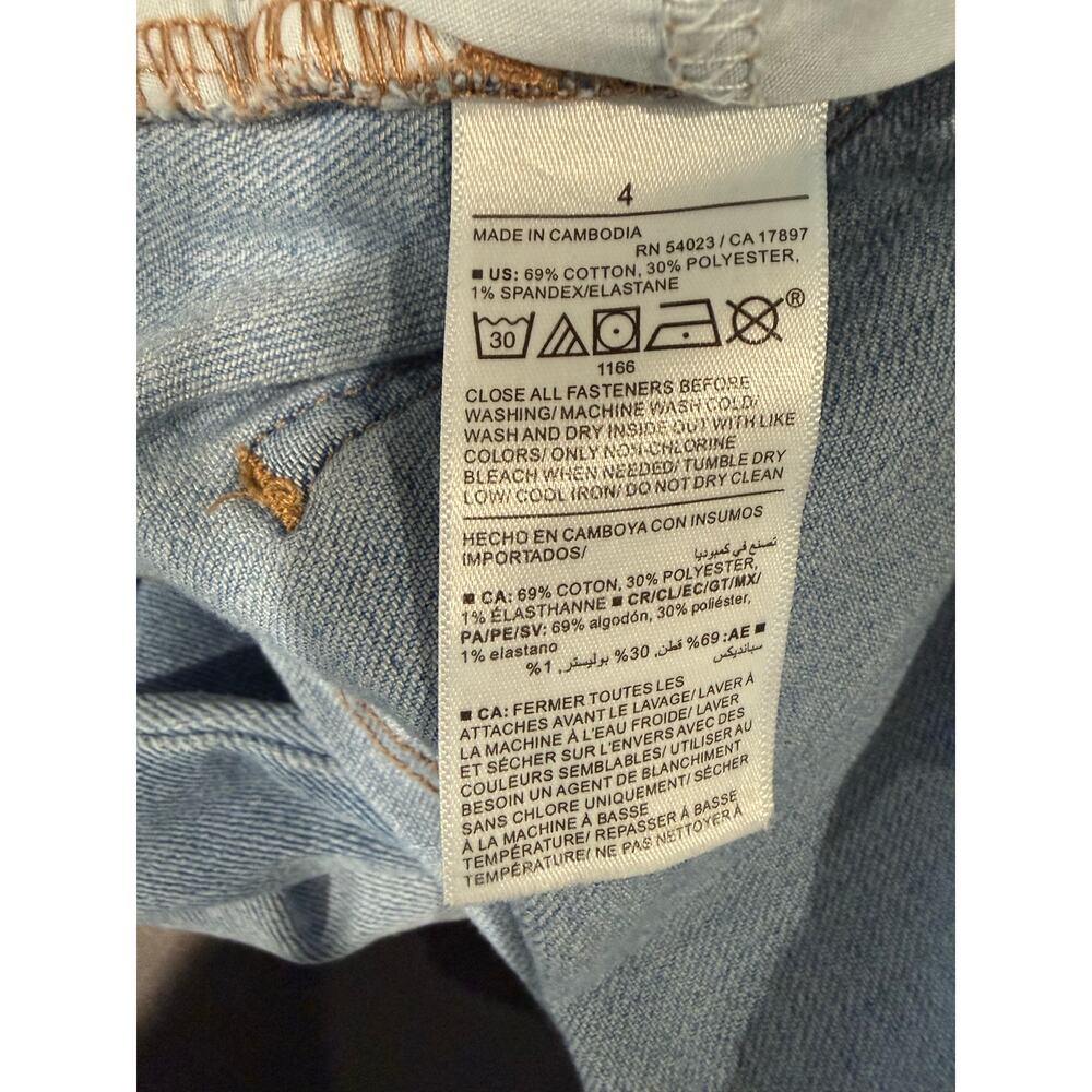 Women's Old Navy High-Waisted Wow Flare Jeans 4 light wash denim blue casual - Picture 4 of 7